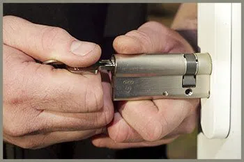 North Park IL Locksmith Store North Park, IL 773-672-4889